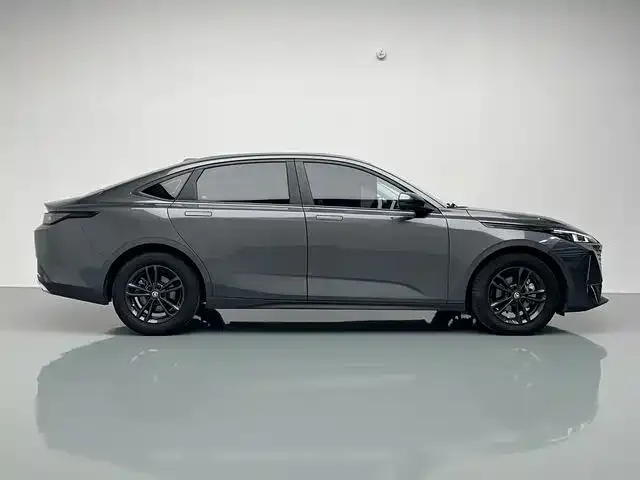Changan Lamore — Фото автомобиля 9