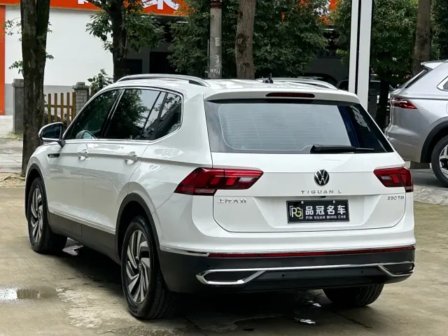Volkswagen Tiguan L — Фото автомобиля 7