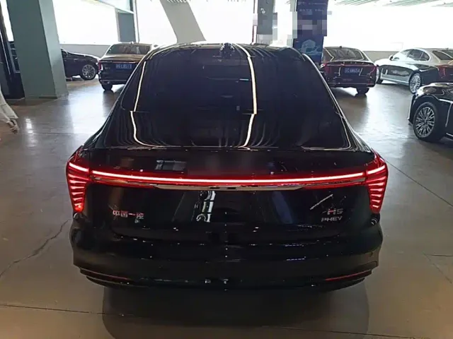Hongqi H5 PHEV — Фото автомобиля 5