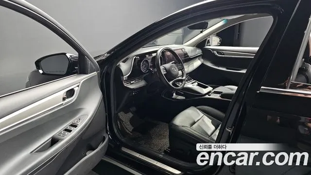 Hyundai Grandeur Grandeur (New) — Фото автомобиля 14