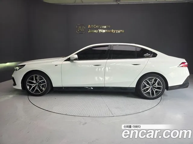 BMW 5-Series — Фото автомобиля 5
