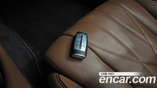 Genesis G80 RG3 — Фото автомобиля 22