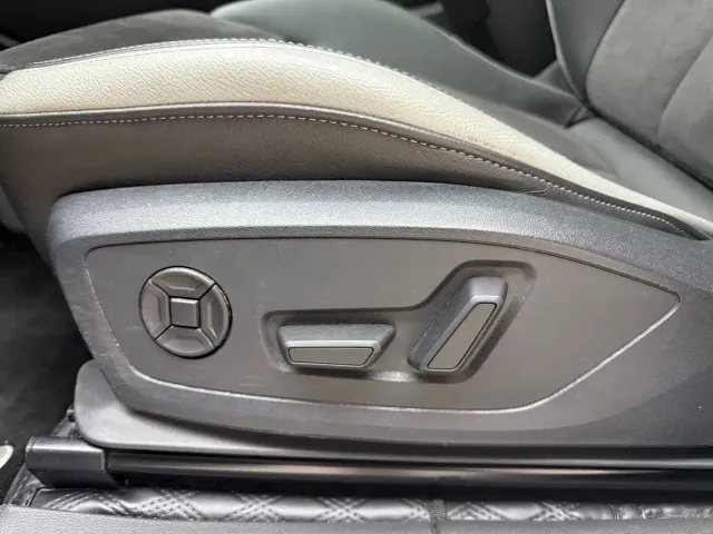 Audi Q3 — Фото автомобиля 14