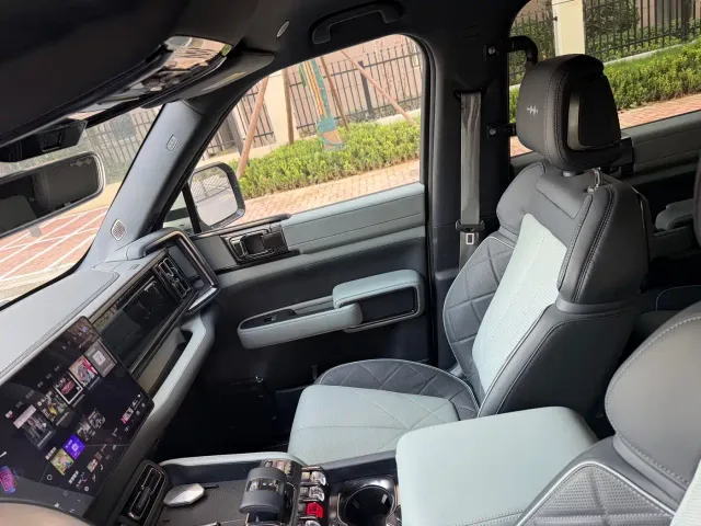 BYD FangChengBao Leopard 5 — Фото автомобиля 7