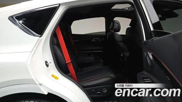 Genesis GV80 Coupe — Фото автомобиля 17