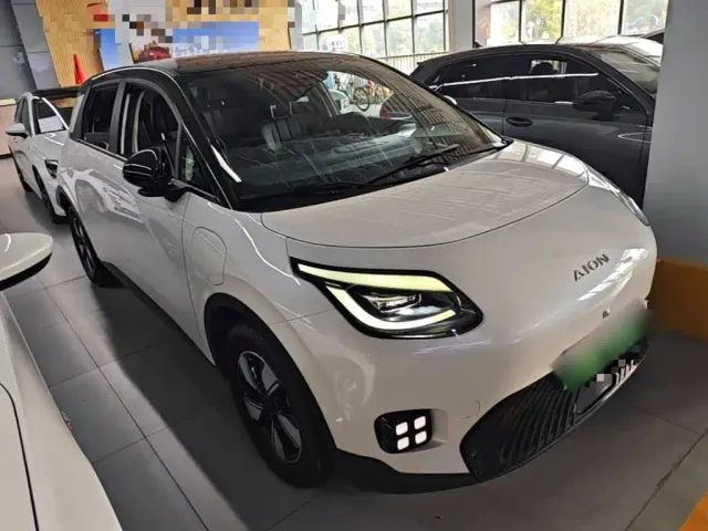 GAC Aion UT — Фото автомобиля 3