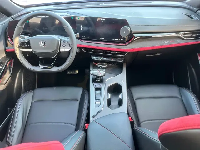 Changan X5 Plus — Фото автомобиля 19
