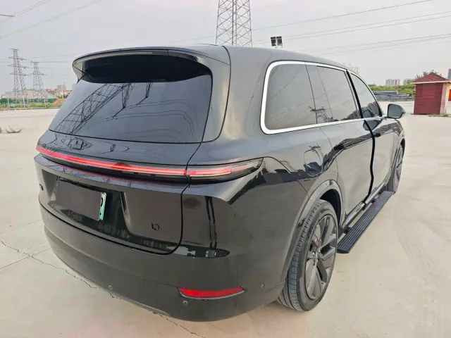 Li Auto L9 — Фото автомобиля 9