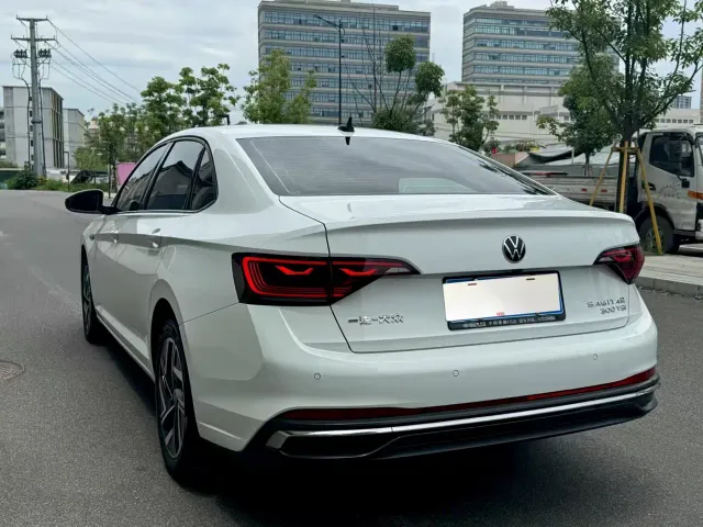 Volkswagen Sagitar — Фото автомобиля 6