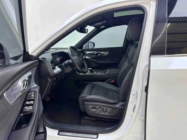 GAC Trumpchi GS8 — Фото автомобиля 9