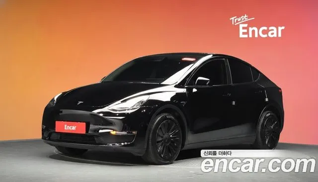 Фотография автомобиля — Tesla Model Y