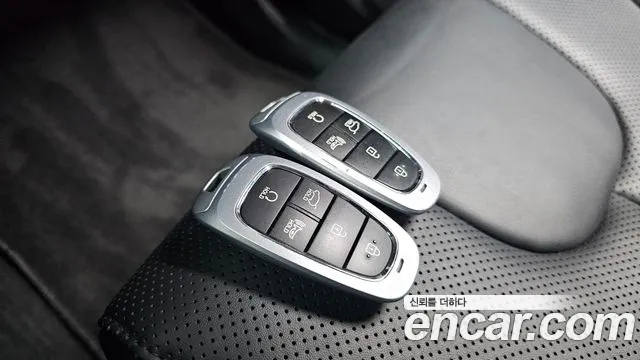 Hyundai Santafe Новый Santa Fe Дизель 2.2 2WD — Фото автомобиля 16