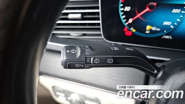 Mercedes-Benz GLS-Class — Фото автомобиля 19