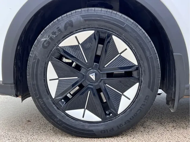 Deepal S07 — Фото автомобиля 9