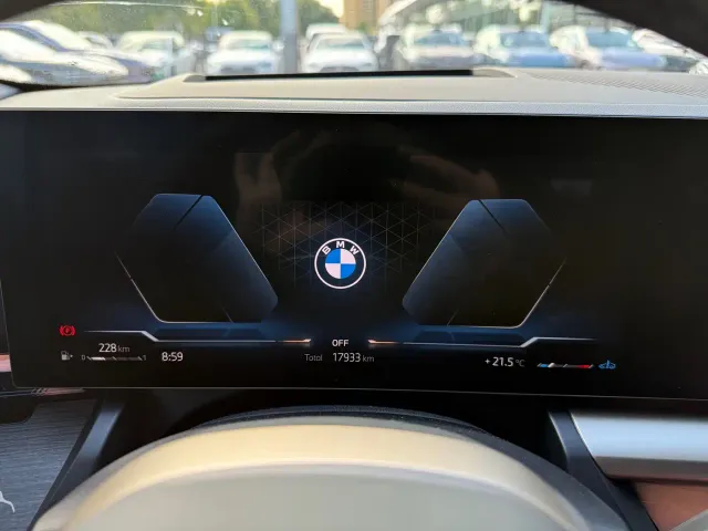 BMW 5 Series — Фото автомобиля 10