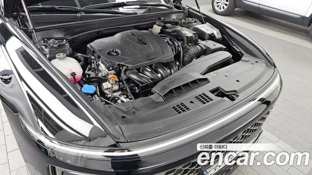 Hyundai Grandeur GN7 — Фото автомобиля 9
