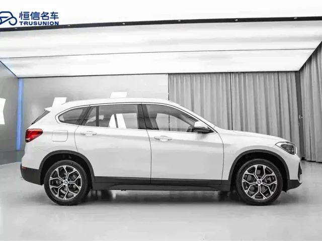 BMW X1 — Фото автомобиля 4