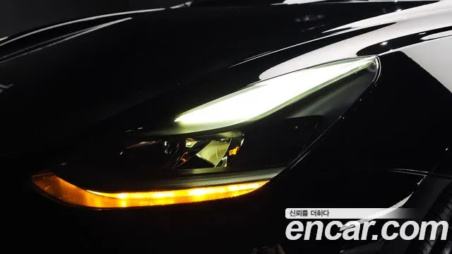 Tesla Model 3 — Фото автомобиля 19