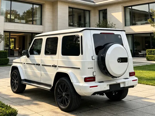 Mercedes-Benz G-Class — Фото автомобиля 12