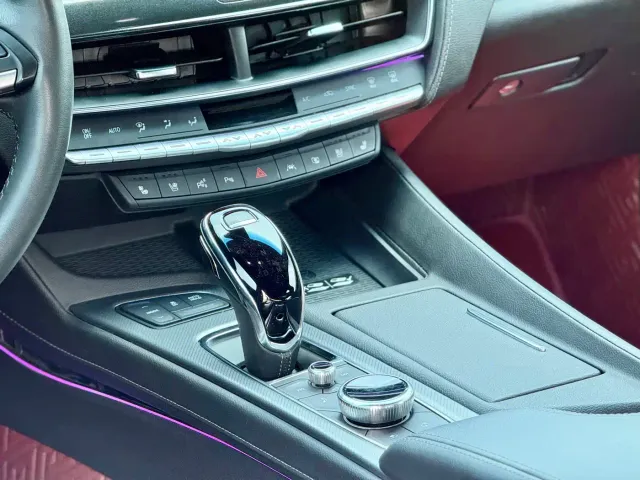 Cadillac CT5 — Фото автомобиля 12