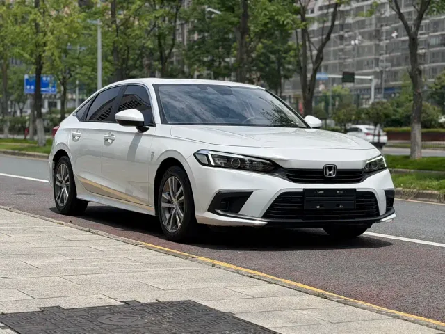 Honda Civic — Фото автомобиля 3