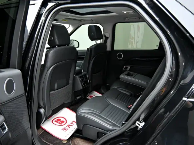 Land Rover Discovery — Фото автомобиля 13