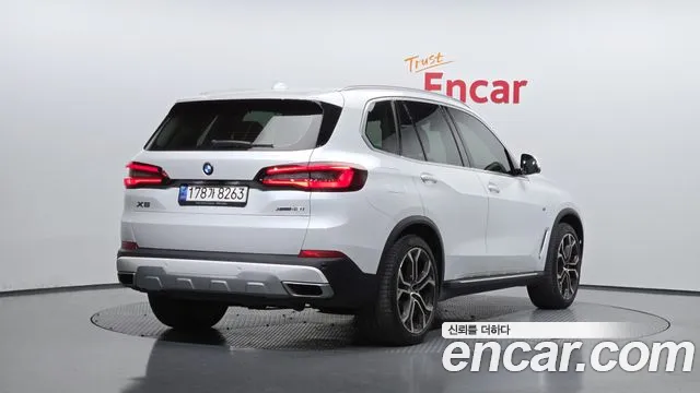 BMW X5 — Фото автомобиля 2