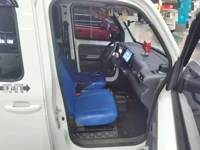 Wuling Zhiguang NEV — Фото автомобиля 24