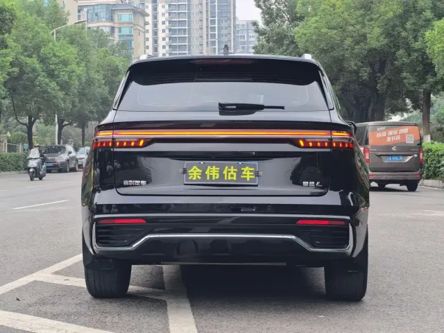 Geely Xingyue L — Фото автомобиля 16