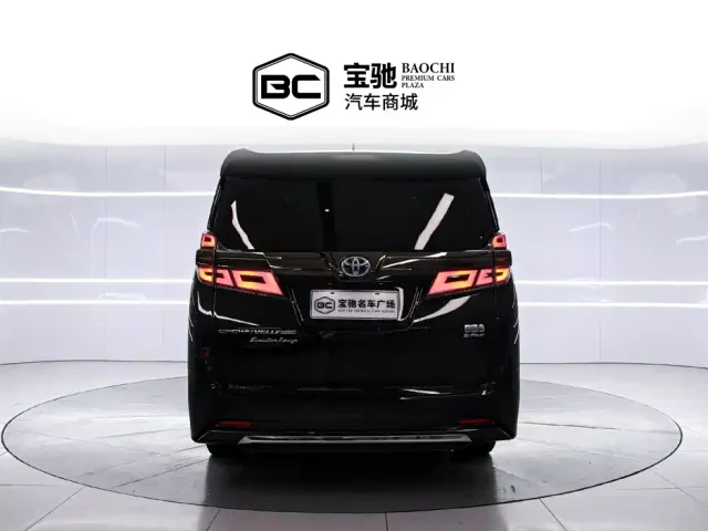 Toyota Vellfire — Фото автомобиля 4