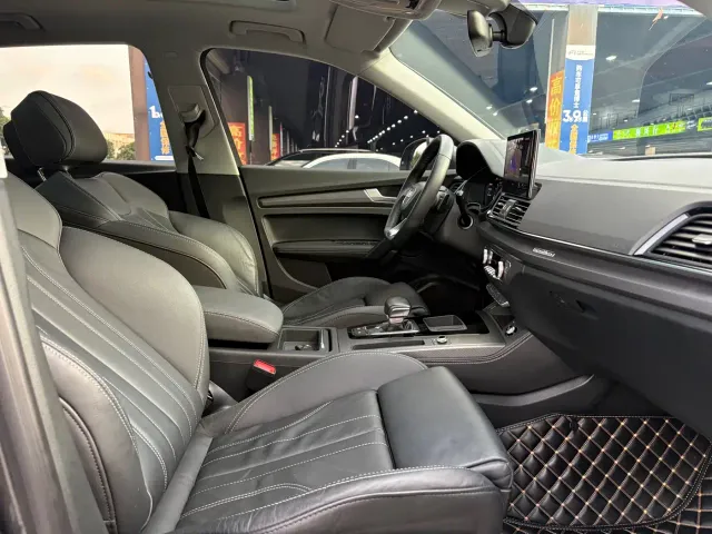 Audi Q5L — Фото автомобиля 11