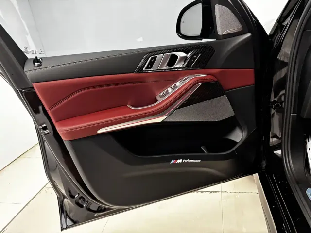 BMW X5 — Фото автомобиля 10