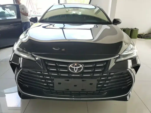 Toyota Avalon — Фото автомобиля 2