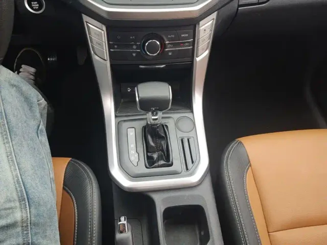 Maxus T70 — Фото автомобиля 13