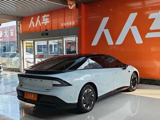 Xpeng P7+ — Фото автомобиля 4