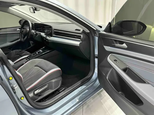 Volkswagen Lamando — Фото автомобиля 18