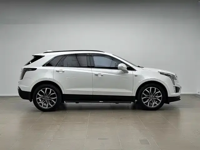 Cadillac XT5 — Фото автомобиля 8