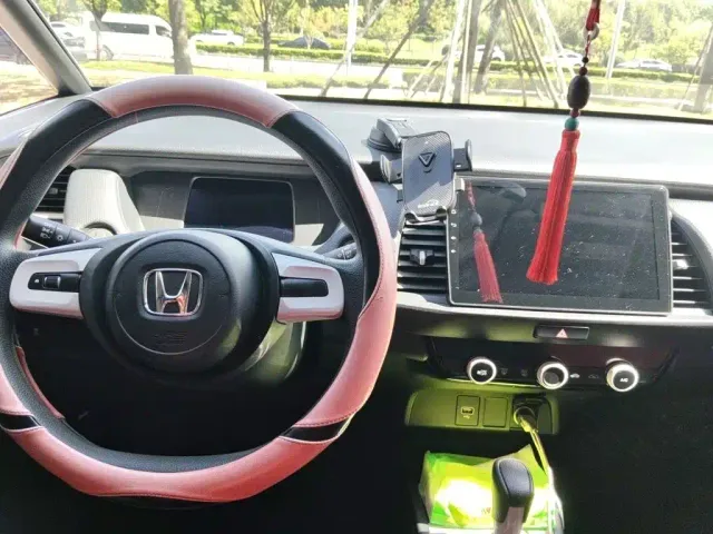 Honda Fit — Фото автомобиля 12