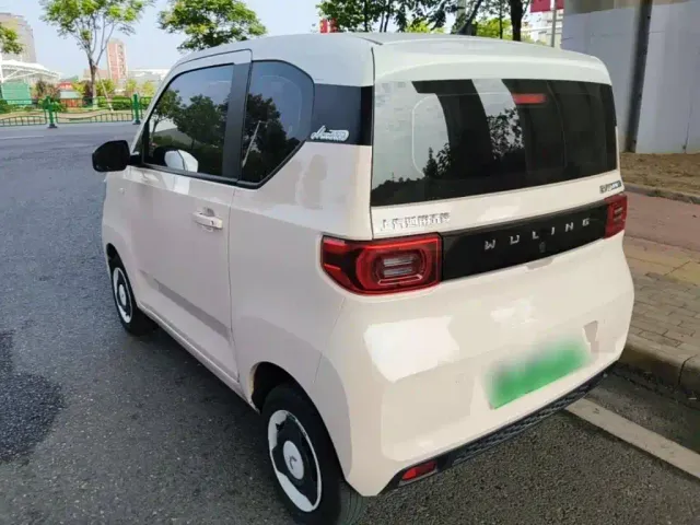 Wuling Hongguang Mini EV — Фото автомобиля 4