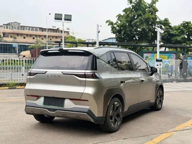 GAC Aion Y — Фото автомобиля 16