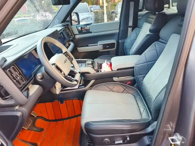 BYD FangChengBao Leopard 5 — Фото автомобиля 14