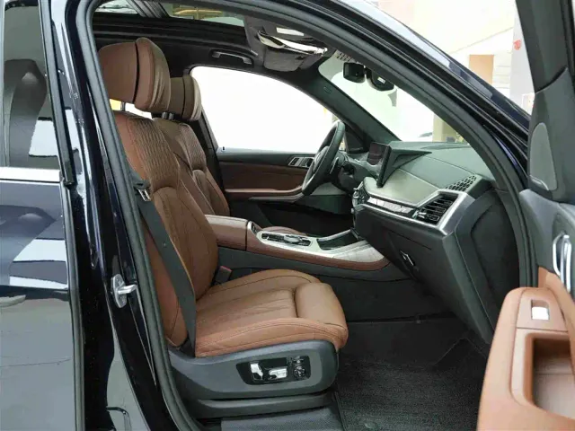BMW X7 — Фото автомобиля 12