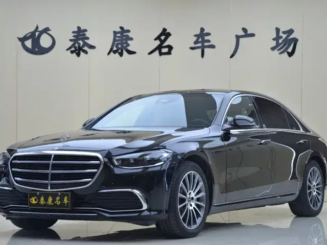 Фотография автомобиля — Mercedes-Benz S-Class
