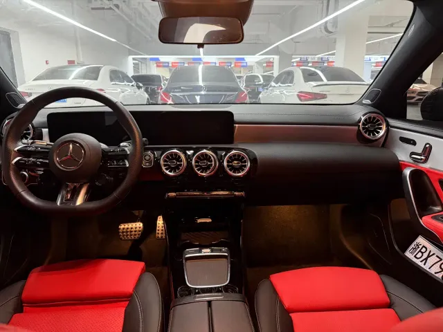 Mercedes-Benz A-Class AMG — Фото автомобиля 10