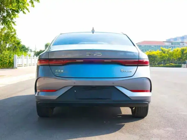 BYD Qin PLUS — Фото автомобиля 8