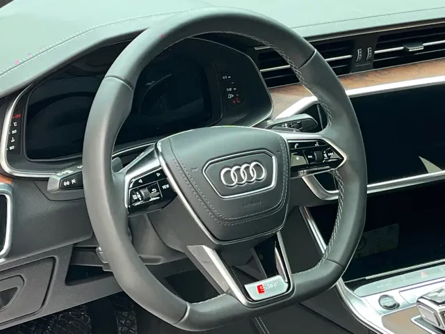 Audi A6L — Фото автомобиля 18
