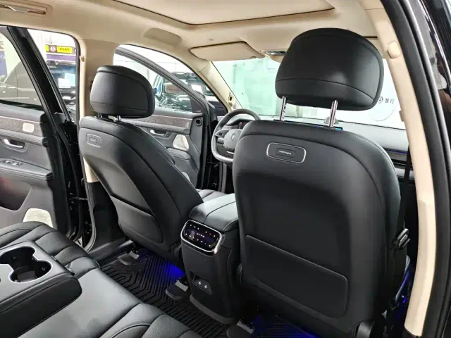 Aito M7 — Фото автомобиля 17