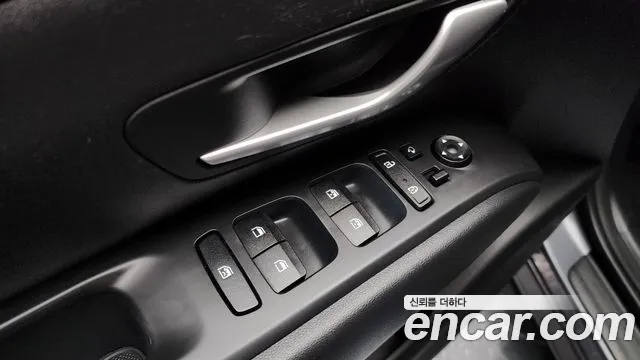 Hyundai Tucson Tucson (NX4) Дизель 2.0 4WD — Фото автомобиля 19