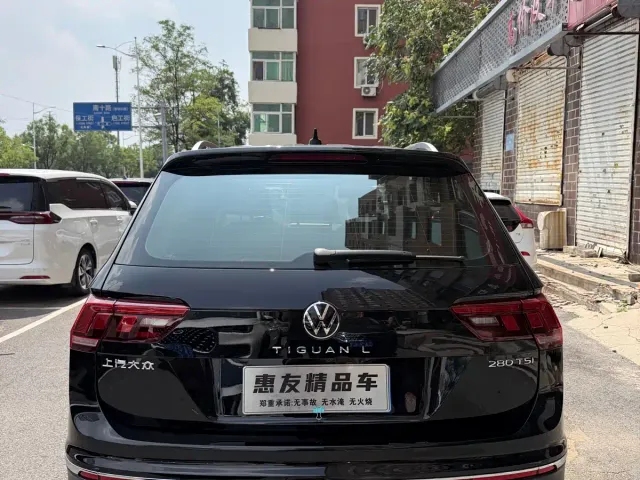 Volkswagen Tiguan L — Фото автомобиля 5