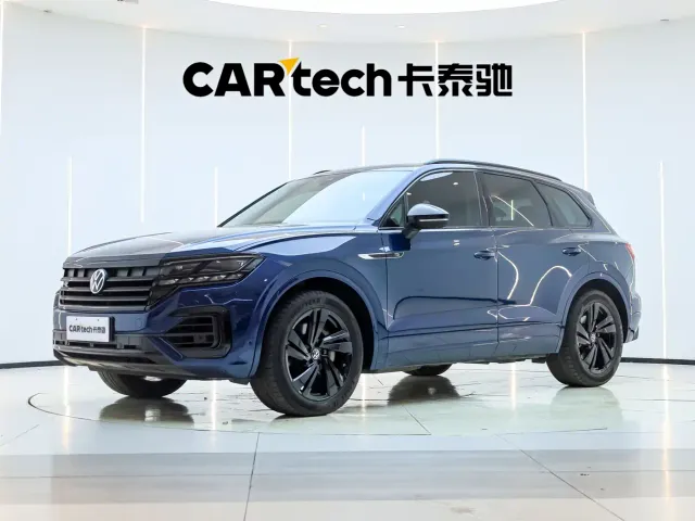 Фотография автомобиля — Volkswagen Touareg